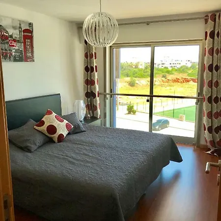 T1 - London Apartment *