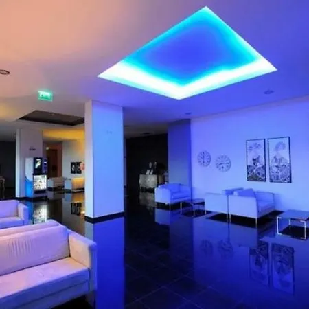 Apartment T1 - London *